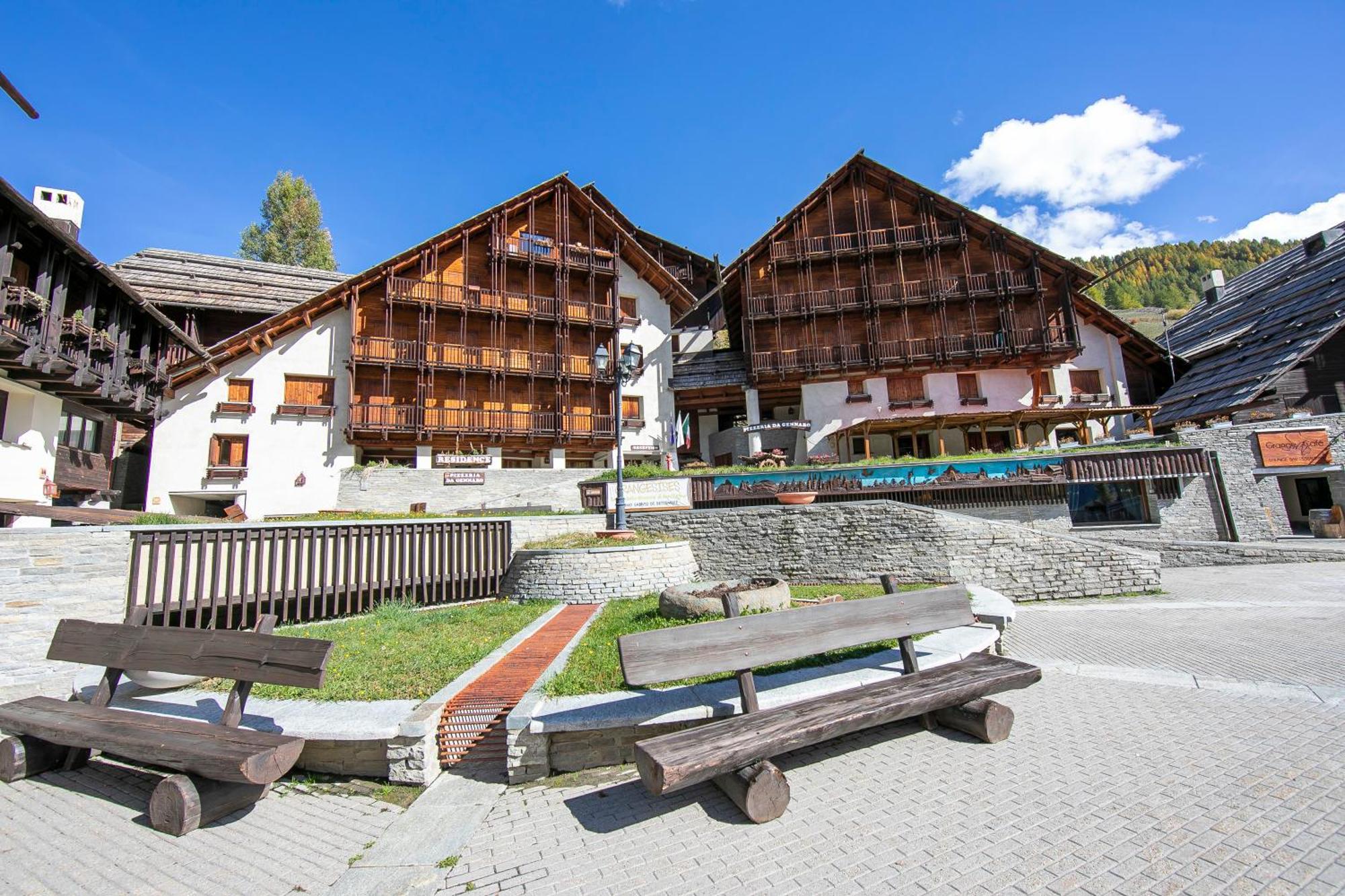 Grange Hike & Ski Sestriere Apartments Exterior foto